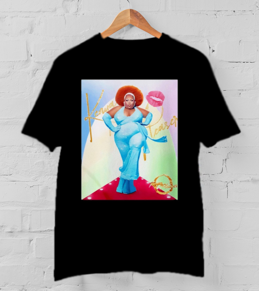 Kenya Pleaser Bellbottoms Classic Fierce Afro Diva Glam Lips T-Shirt