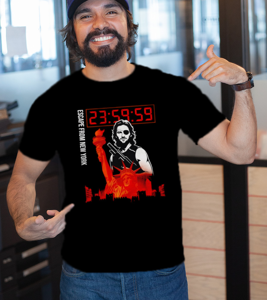 Escape From New York Snake Plissken With Statue Of Liberty And Countdown T-Shirt