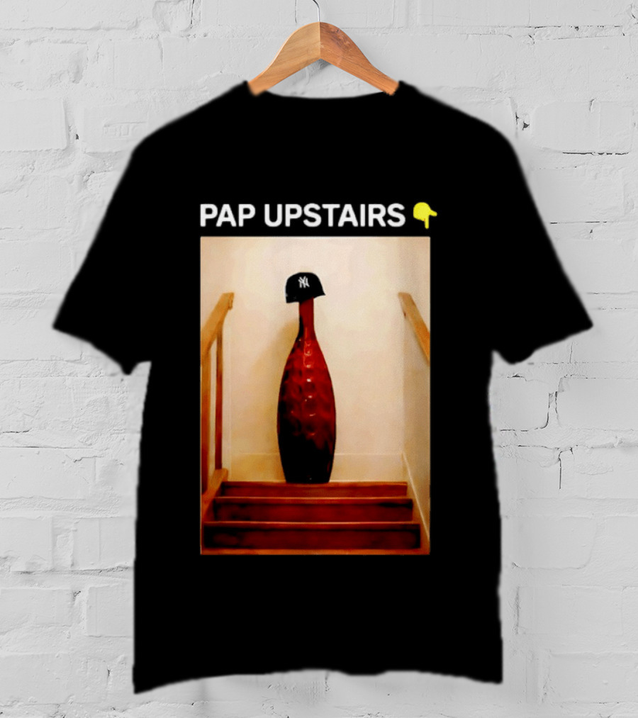PAP UPSTAIRS New York Yankees Iconic Hat Emoji Stairs T-Shirt