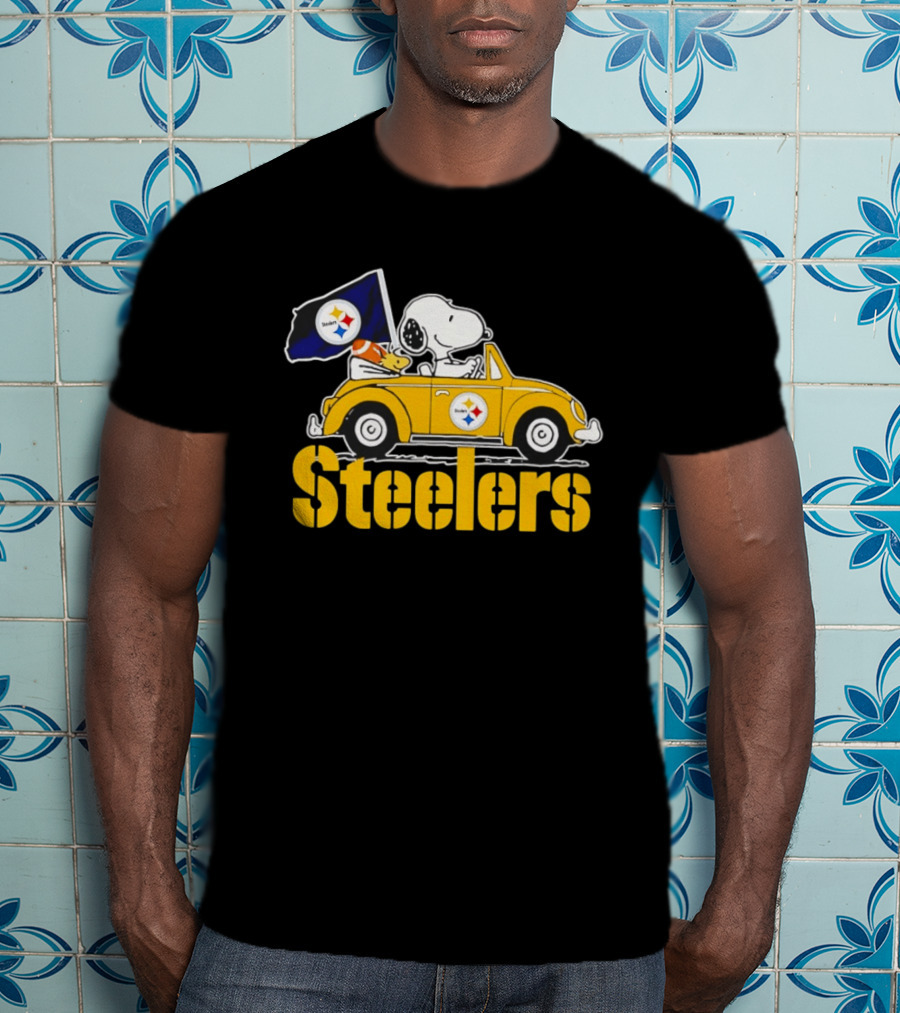 Pittsburgh Steelers Snoopy Woodstock Driving Yellow Car T-Shirt