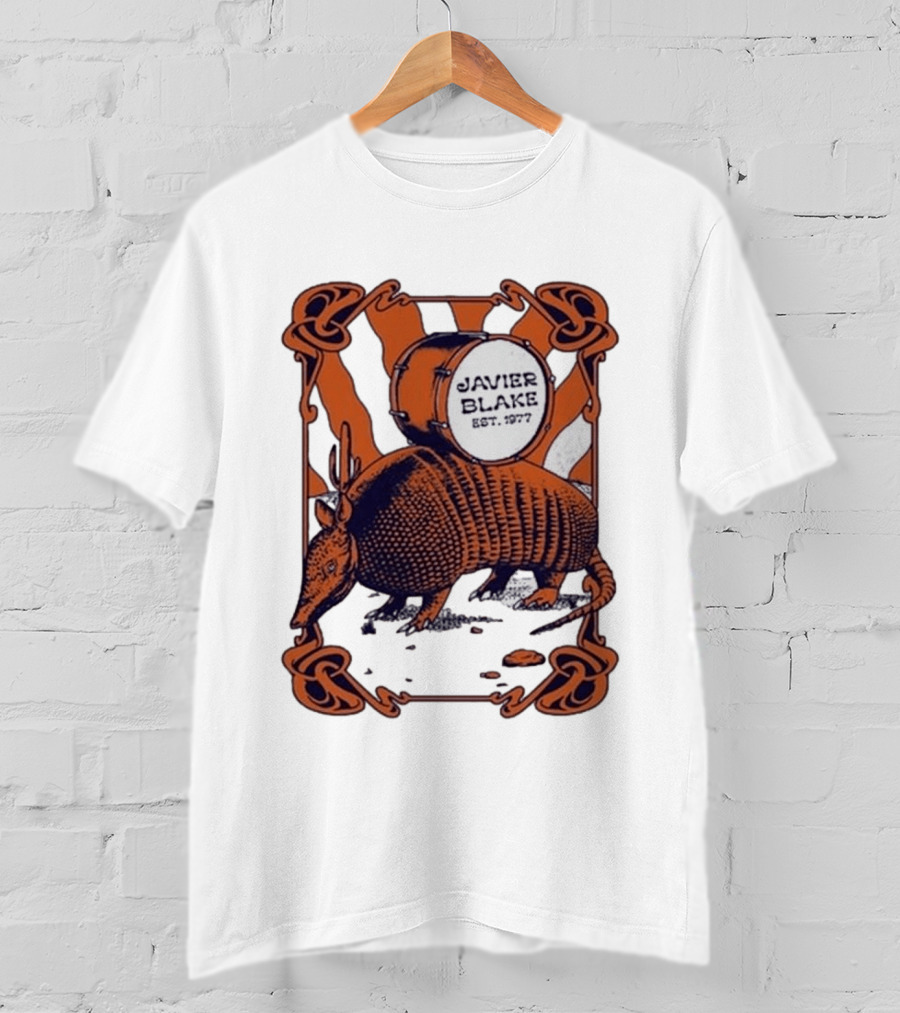 Javier Blake Est 1977 Armadillo Drum Retro Celtic Frame T-Shirt