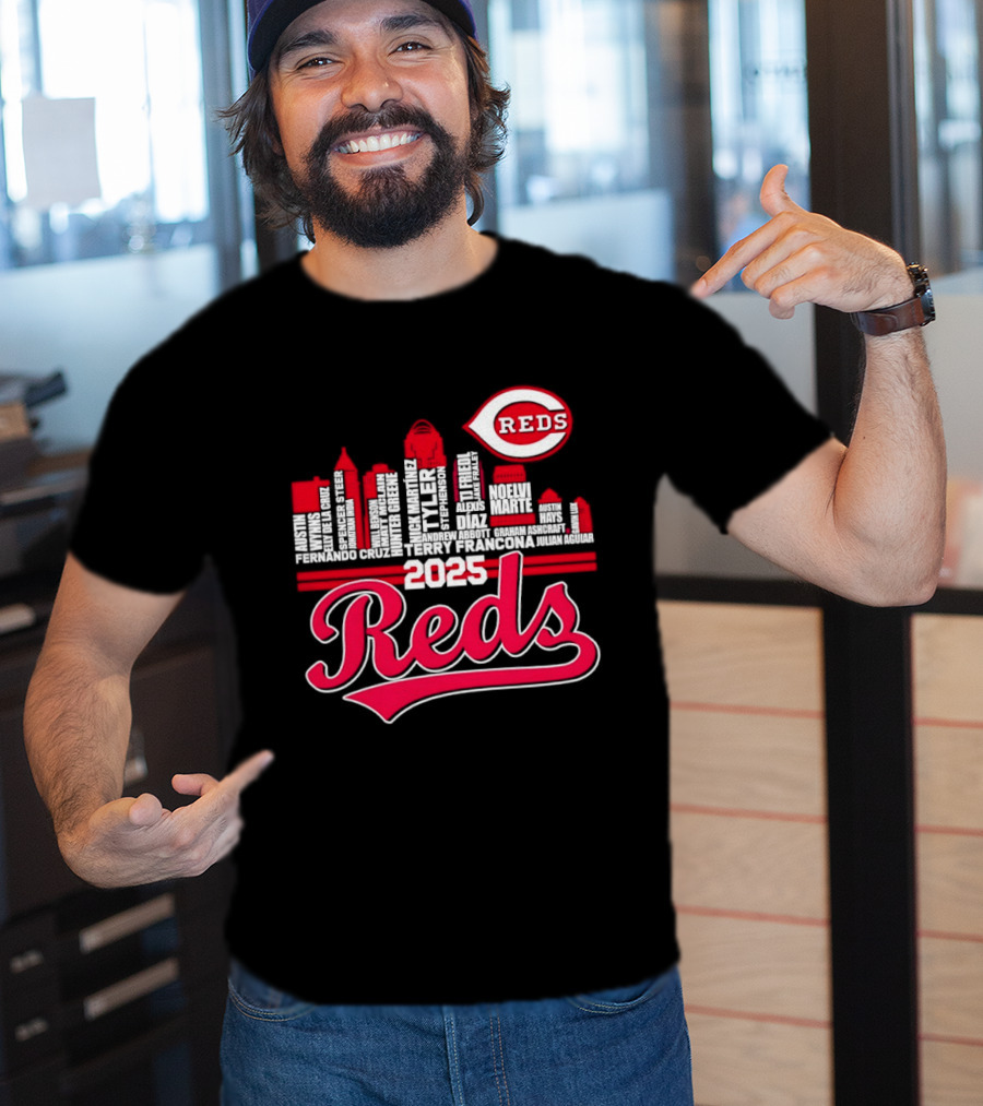 Cincinnati Reds Skyline Players 2025 Reds T-Shirt