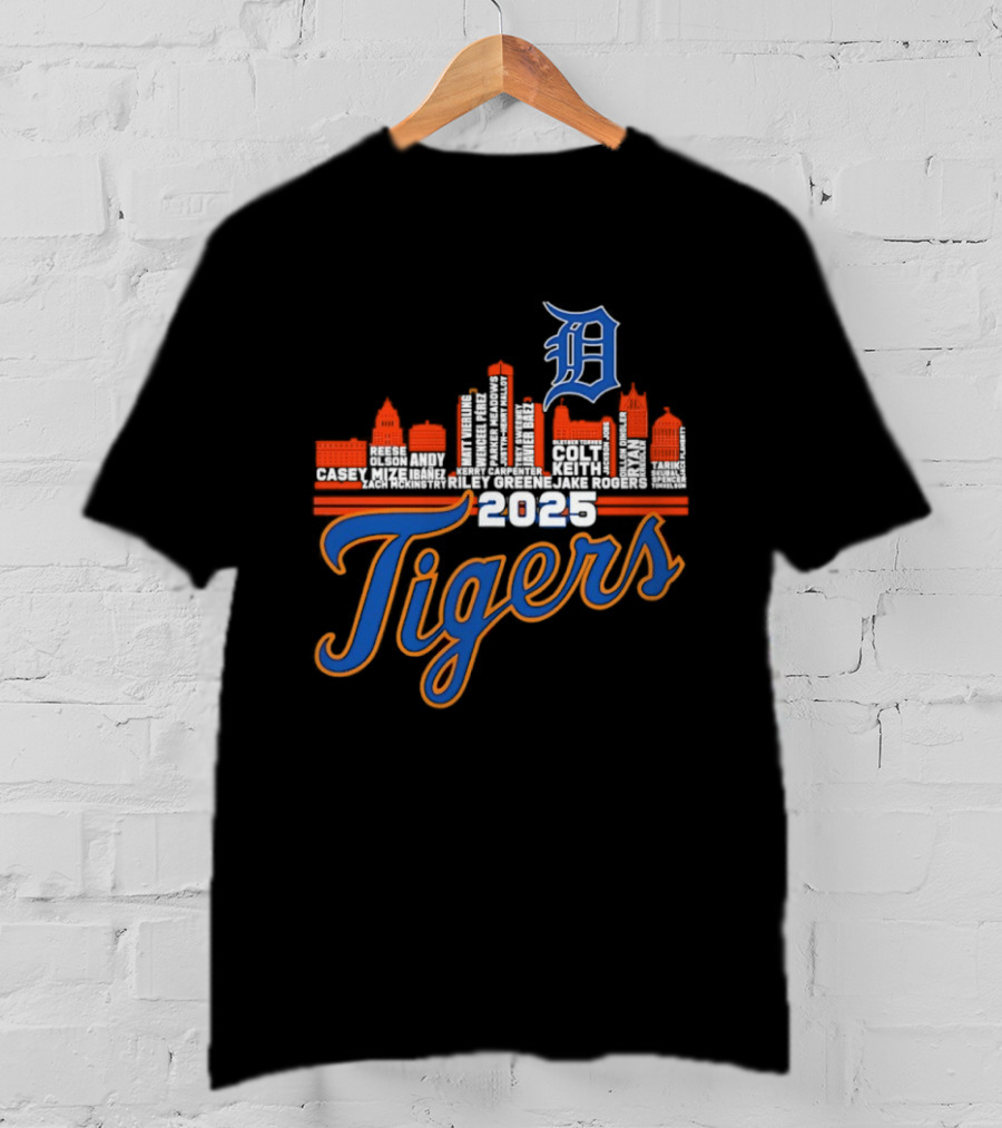 Detroit Tigers 2025 City Skyline Baseball Players T-Shirt