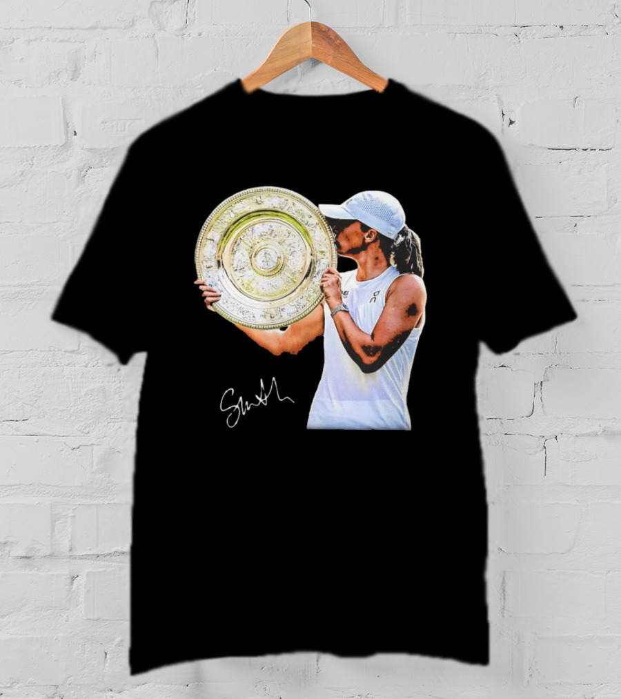 Iga Swiatek Wimbledon Champion Trophy Celebration T-Shirt