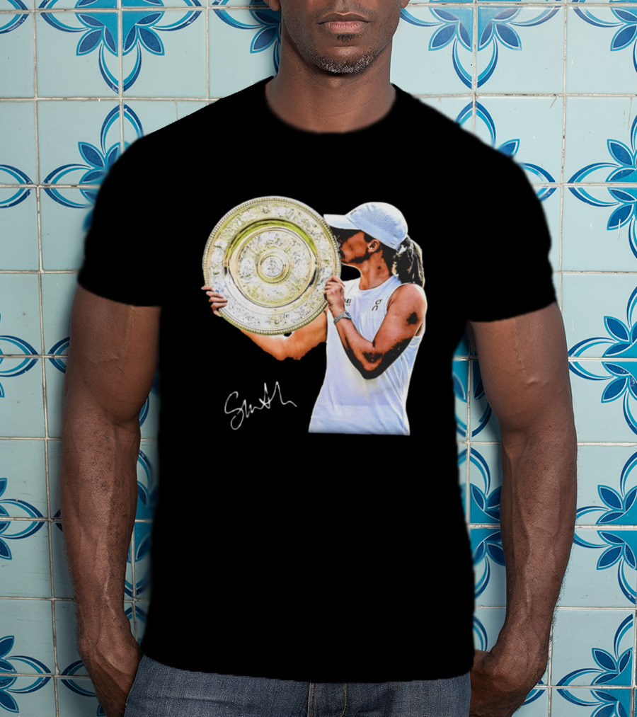 Iga Swiatek Wimbledon Champion Trophy Celebration T-Shirt