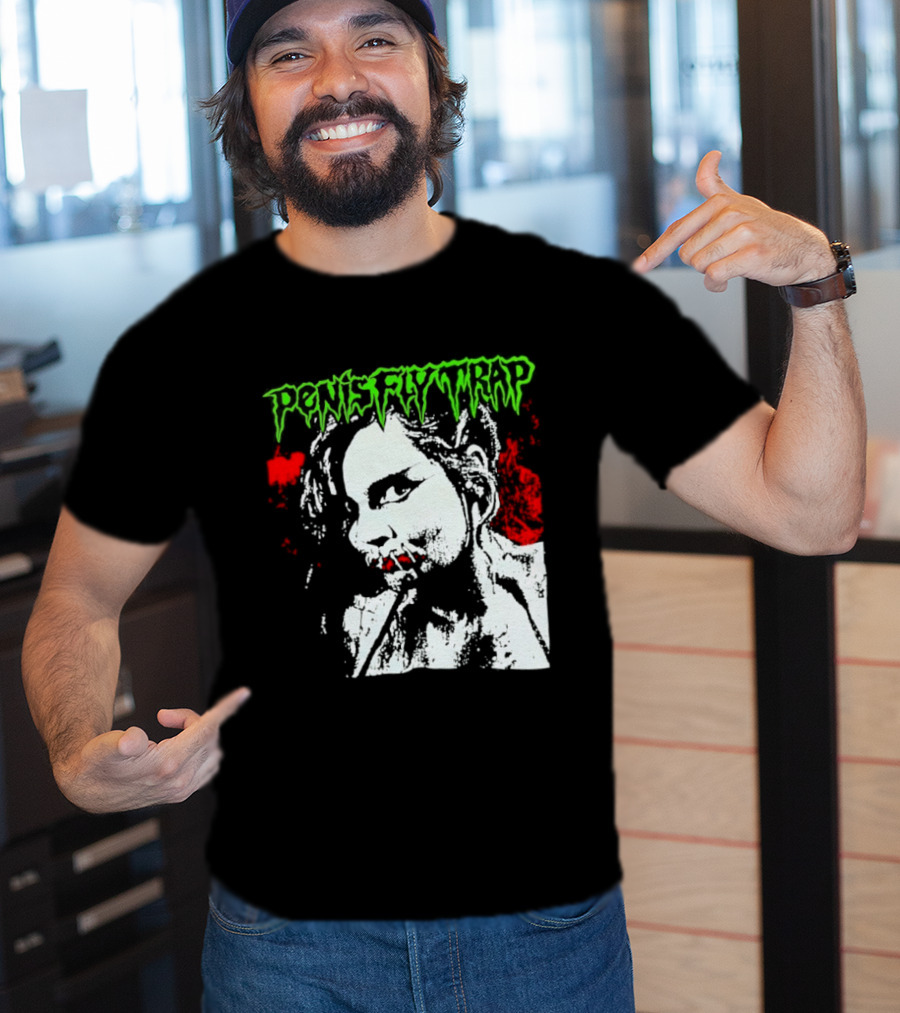 Penis Flytrap Horror Aesthetic Red Green T-Shirt