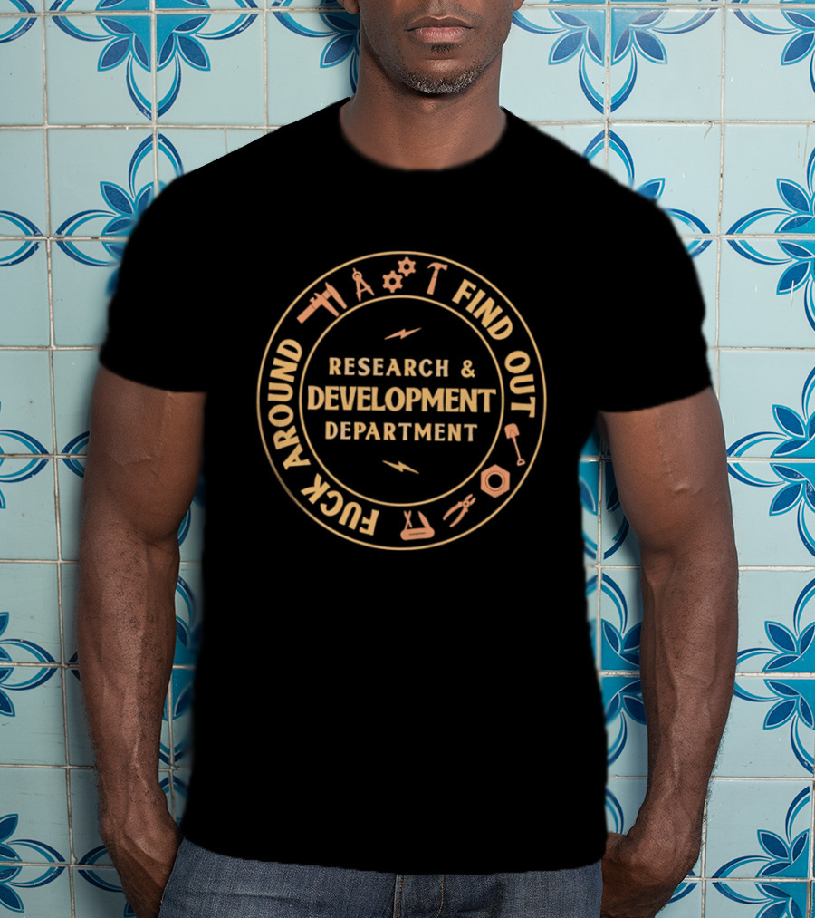 Chris Boden FAFO Research And Development Department Circular T-Shirt