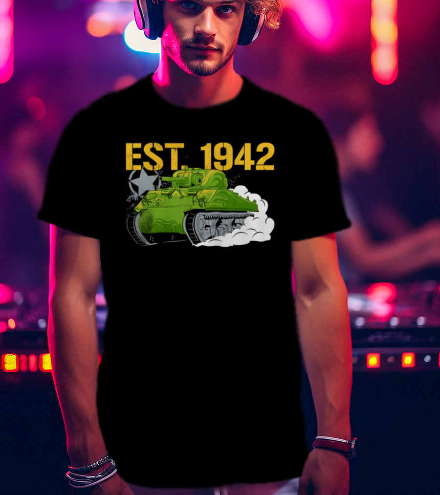 WW2 Sherman Tank EST 1942 World War II Historical Vehicle T-Shirt