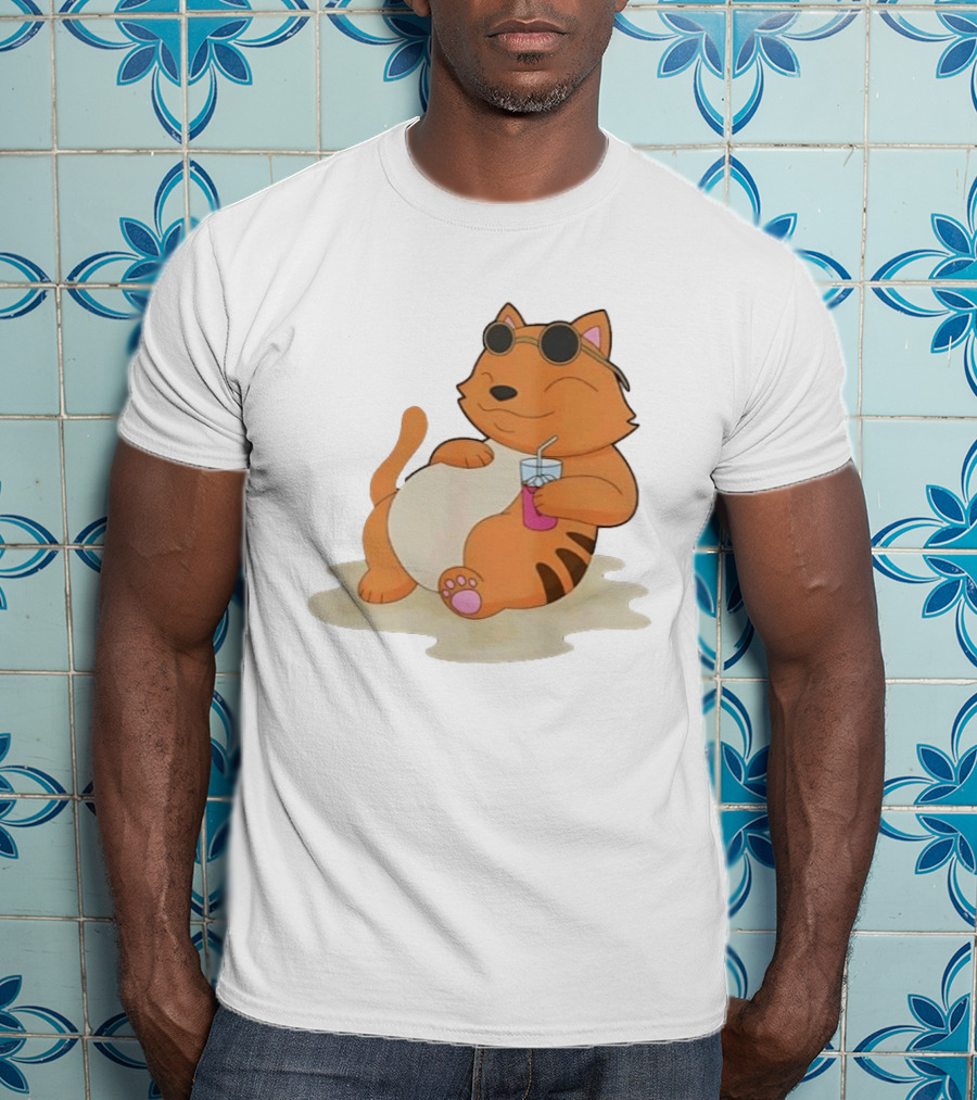 Cat Relaxing With Sunglasses And Drink On Beach Summer Vibes T-Shirt