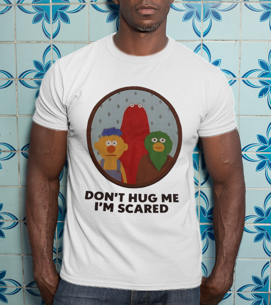Don't Hug Me I'm Scared Puppet Characters Oval T-Shirt