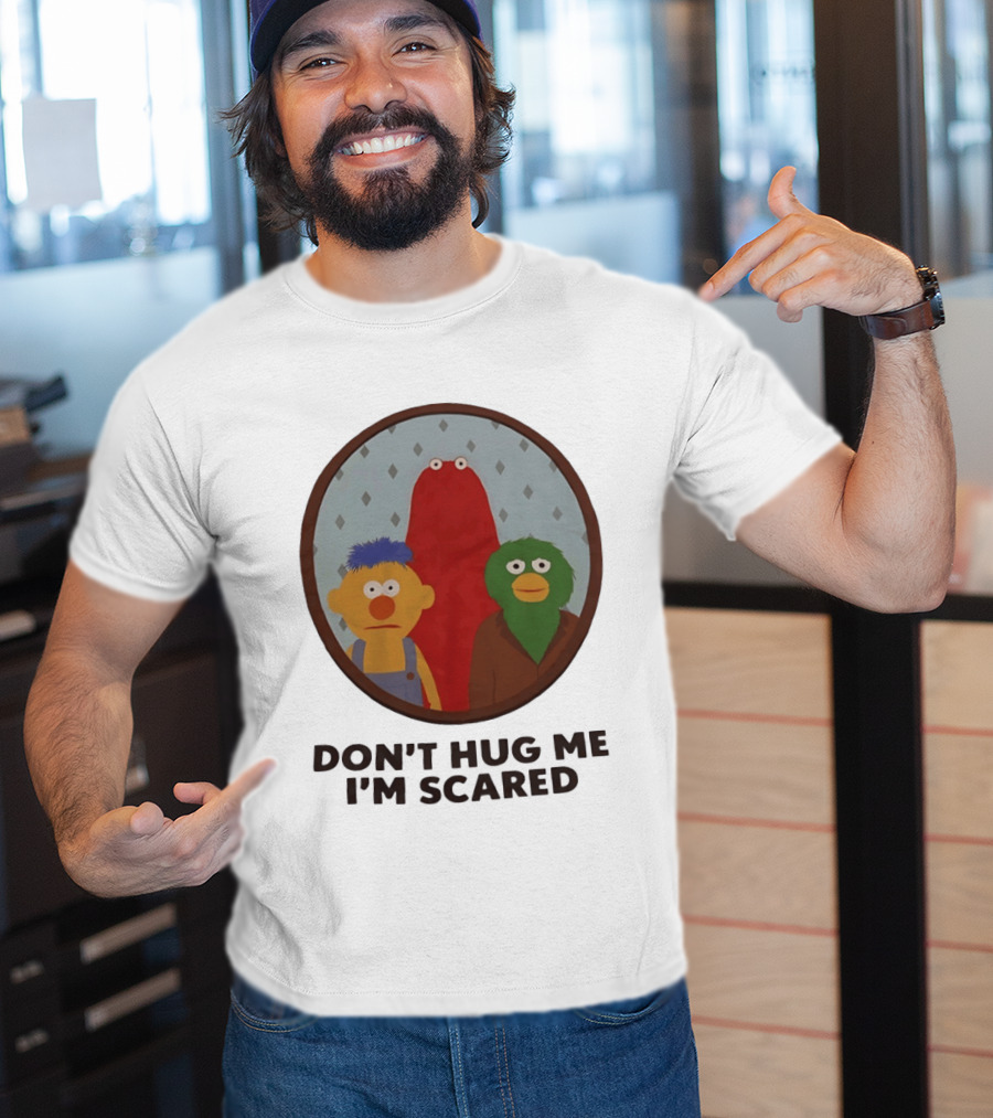 Don't Hug Me I'm Scared Puppet Characters Oval T-Shirt