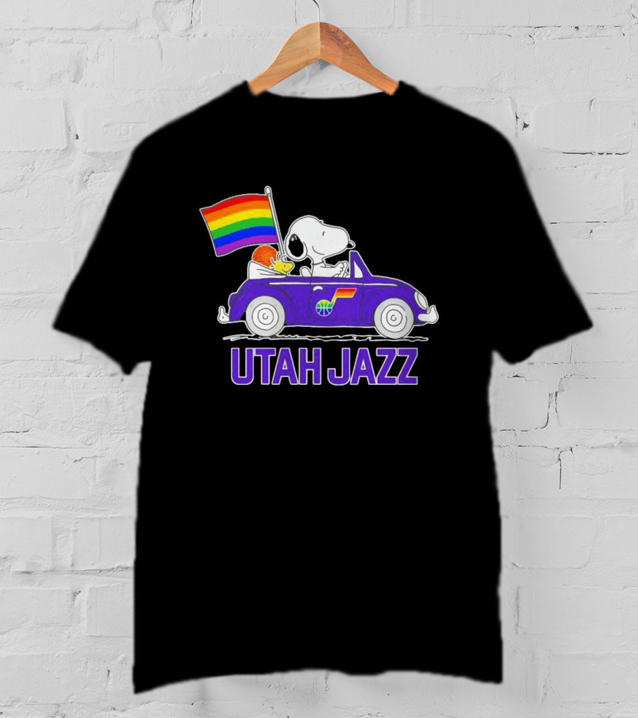 Utah Jazz Snoopy Woodstock Driving Rainbow Flag Car T-Shirt