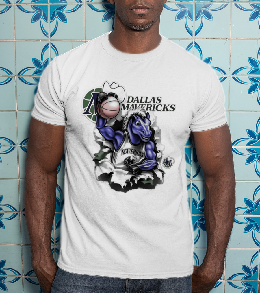 Dallas Mavericks Mitchell & Ness Breakthrough Basketball Horse T-Shirt