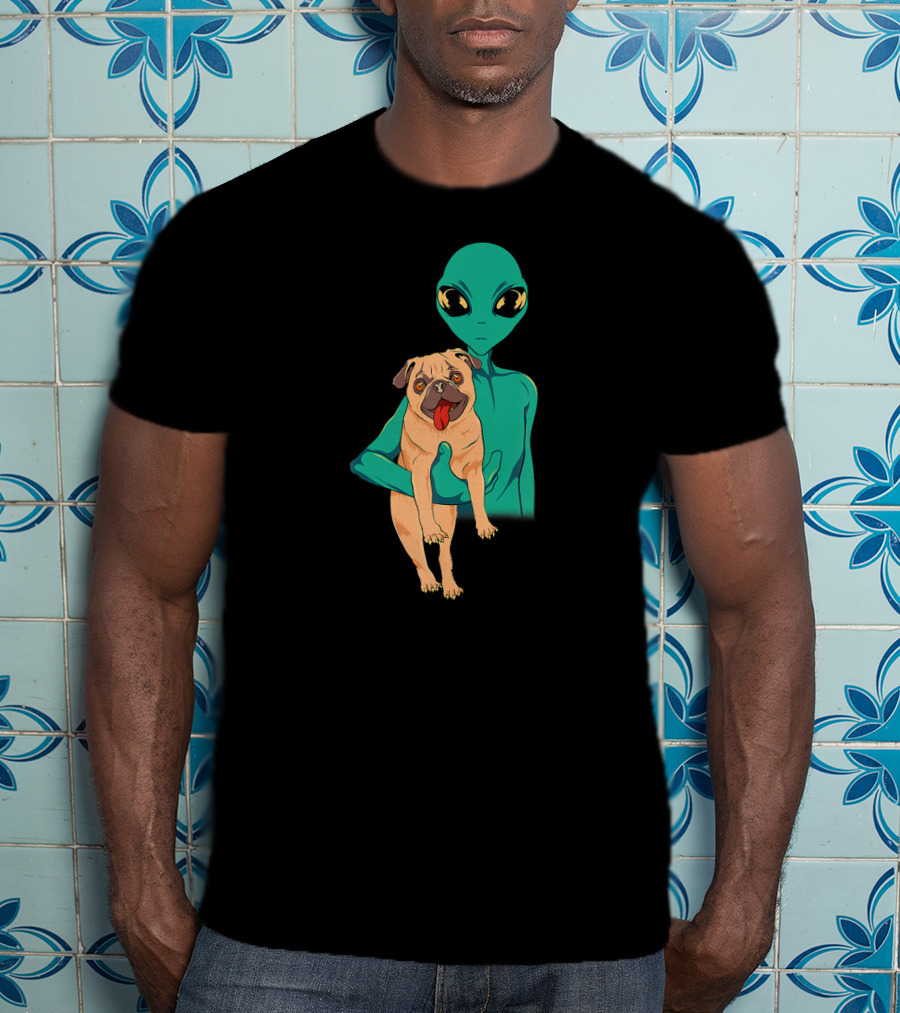 Funny Pug Alien Trippy Dog With Green Extraterrestrial T-Shirt