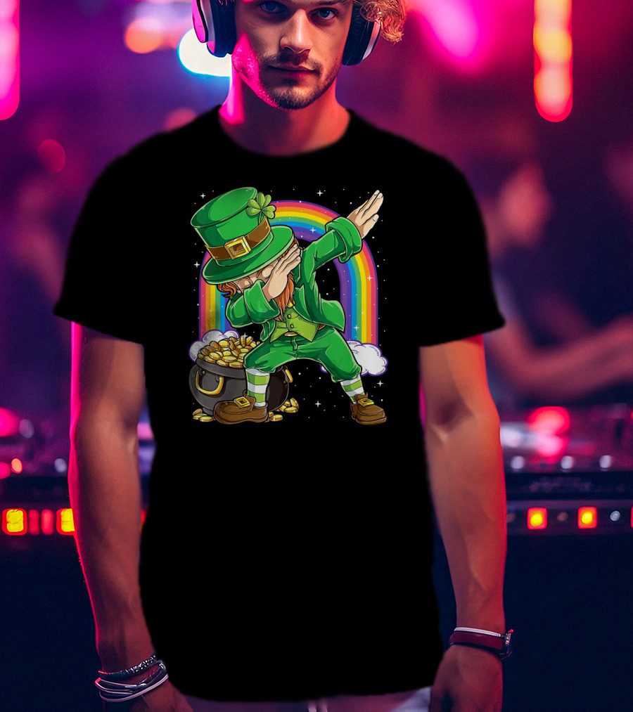 Dabbing Leprechaun St Patricks Day Boys Dab With Pot Of Gold And Rainbow T-Shirt