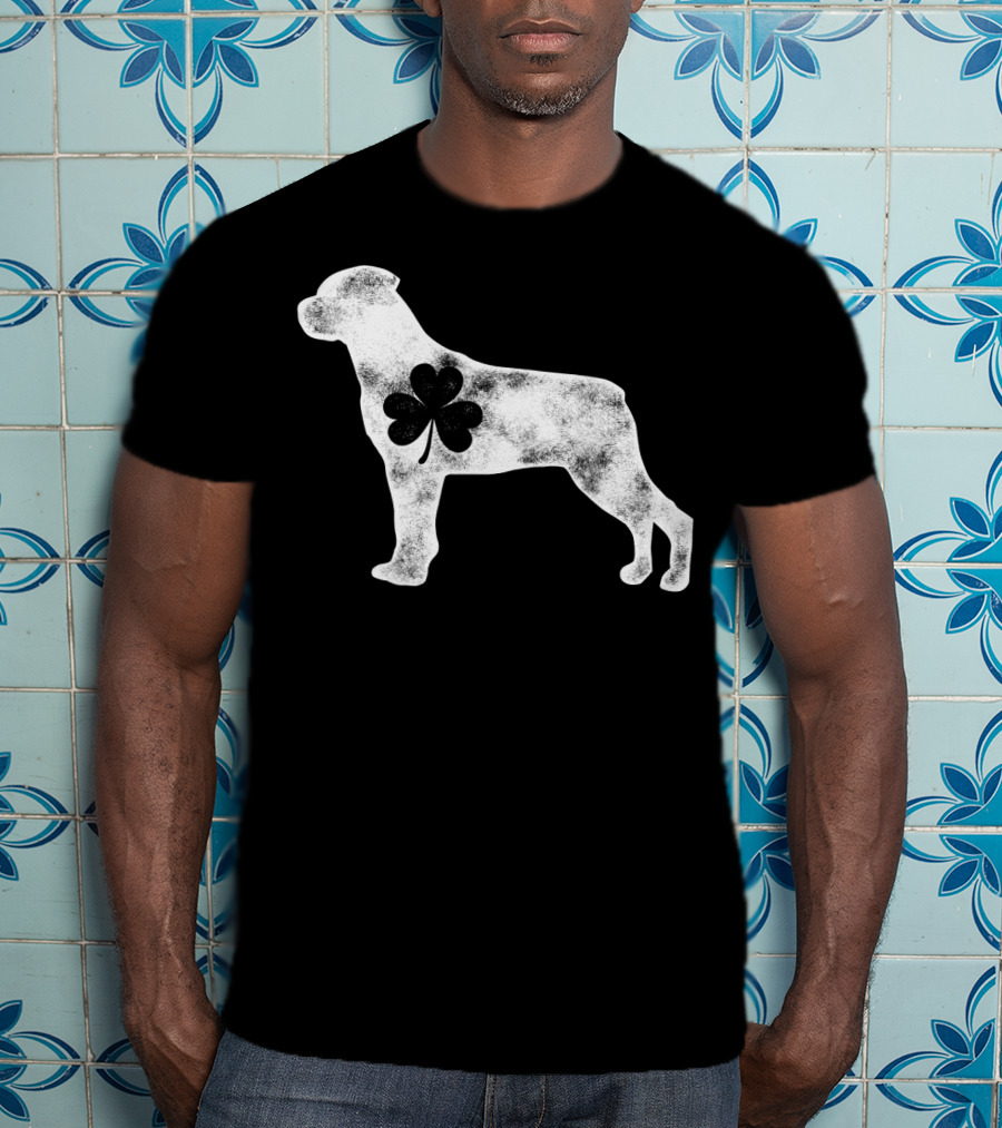 Rottweiler Shamrock St Patricks Day Dog Lover Men T-Shirt