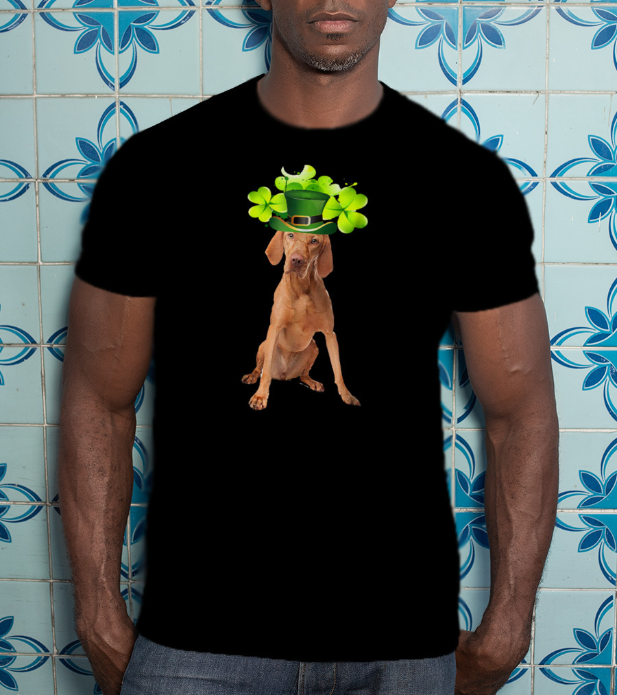St Patricks Day Hungarian Vizsla Dog With Irish Clover Hat T-Shirt