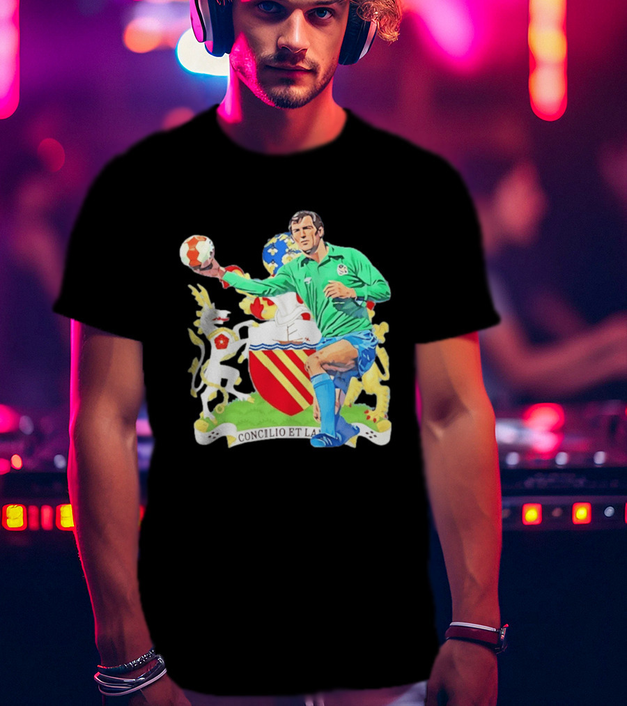 Joe Corrigan Manchester City Goalkeeper Concilio Et Labore Crest T-Shirt