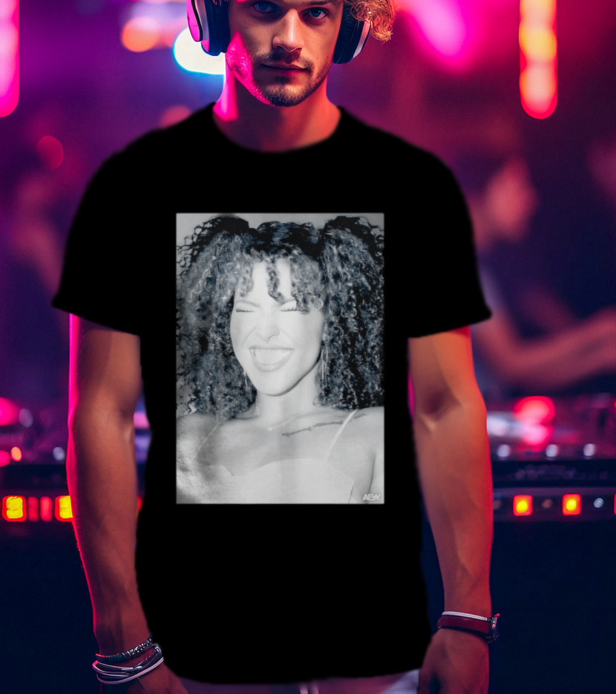 AEW Willow Nightingale Smile Black And White T-Shirt