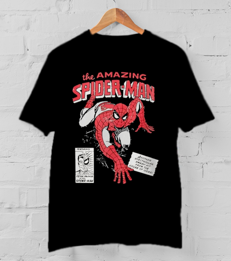 The Amazing Spider Man Peter Parker Dynamic Pose Iconic Comic T-Shirt