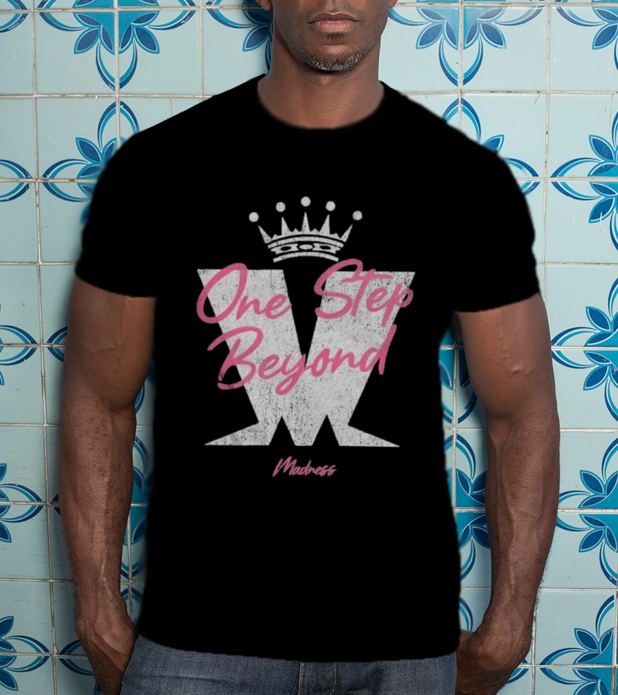Madness One Step Beyond Crown Pink W T-Shirt