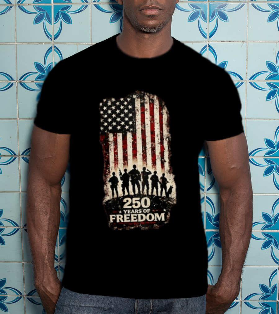 250 Years Of Freedom USA Flag Soldiers T-Shirt