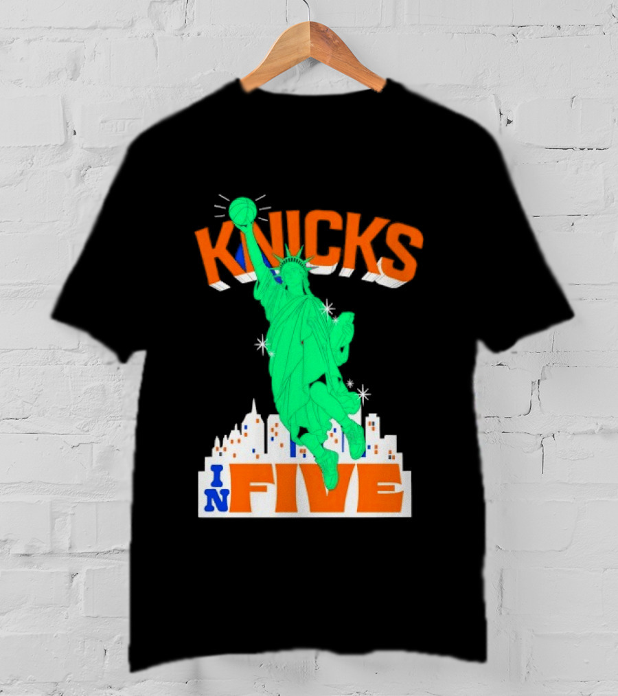 Knicks Statue Of Liberty Dunk In Five Basketball Cartoon Skyline T-Shirt