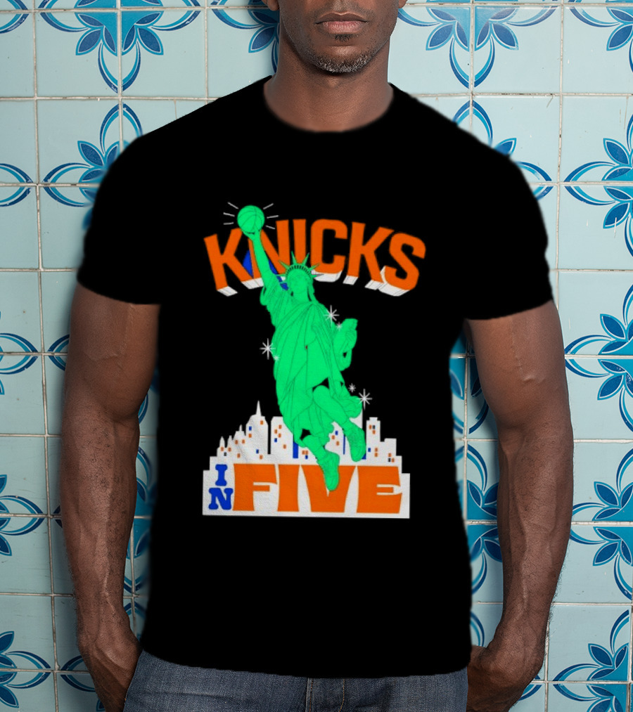 Knicks Statue Of Liberty Dunk In Five Basketball Cartoon Skyline T-Shirt