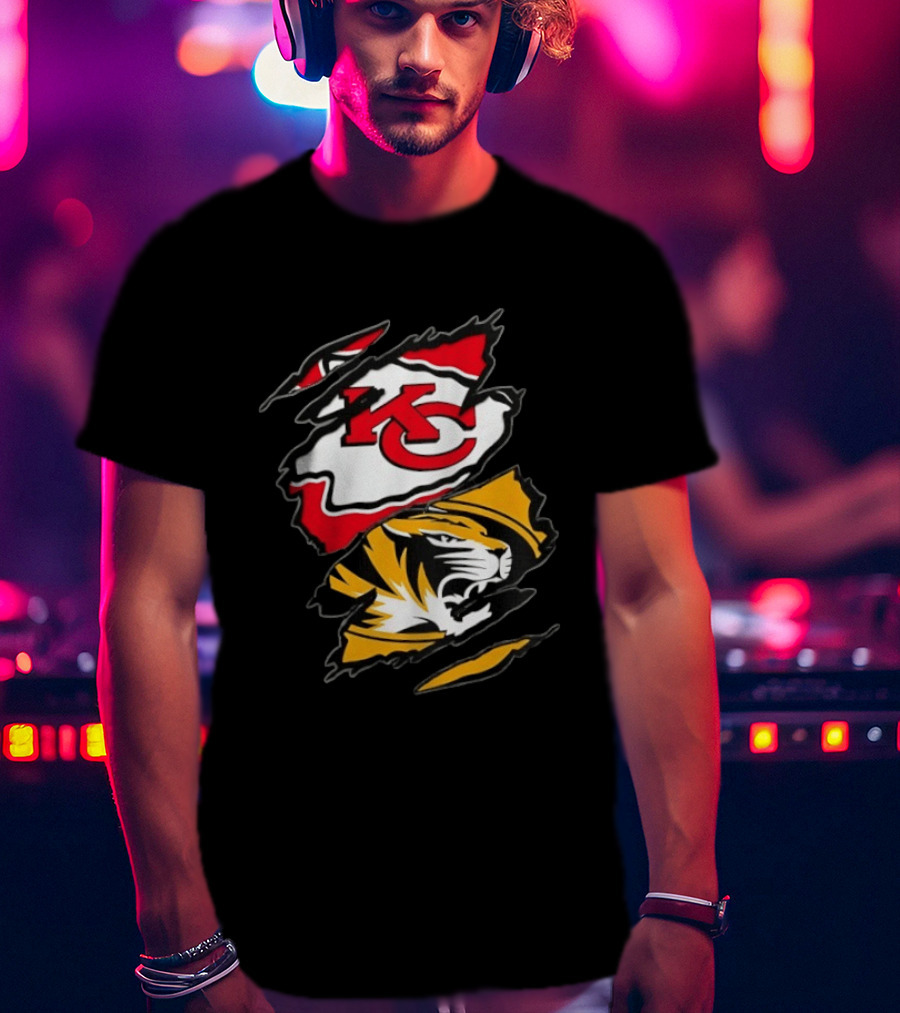 Kansas City Chiefs Missouri Tigers Two Teams One Heart Scratch Torn Sports T-Shirt