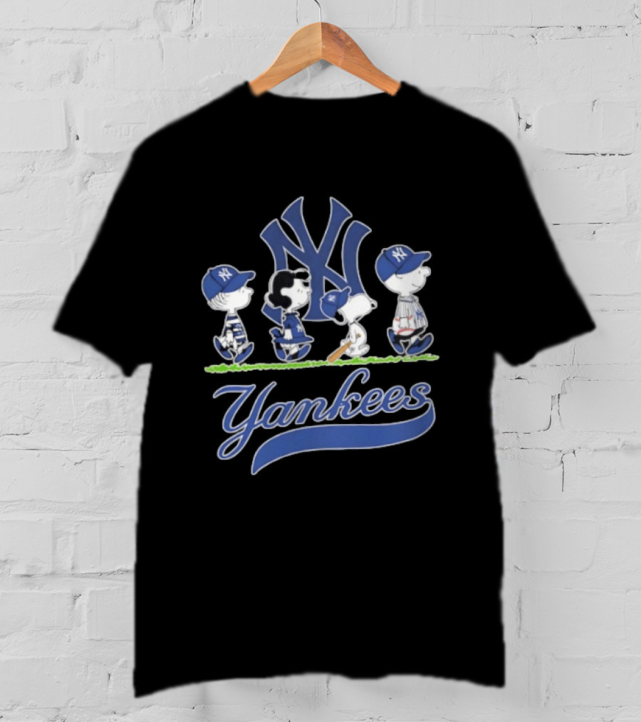 New York Yankees Peanuts Characters Snoopy Charlie Brown Lucy Linus Abbey Road 2026 T-Shirt