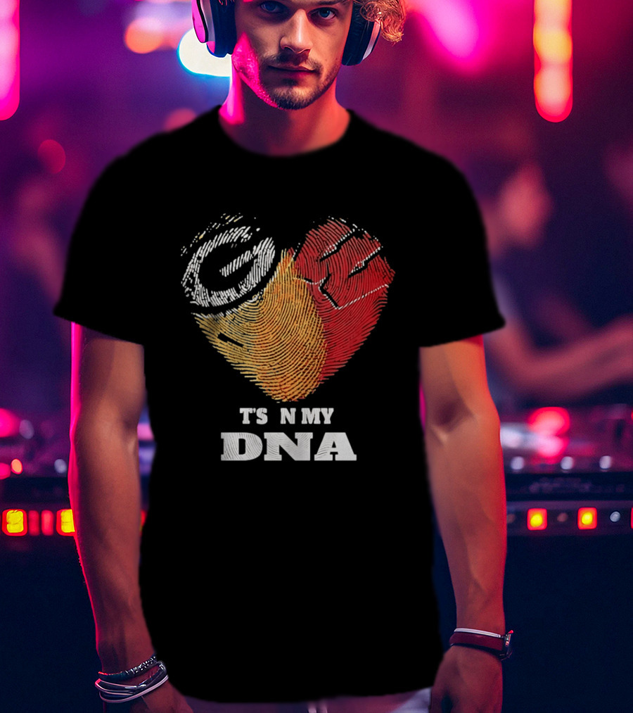 Green Bay Packers Wisconsin Badgers Heart It's In My DNA T-Shirt