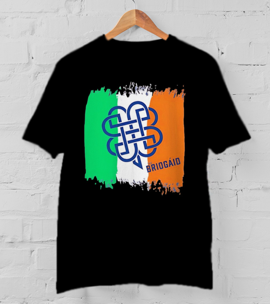 The Briogaid Irish Flag Celtic Knot Clover Ireland Shamrock T-Shirt