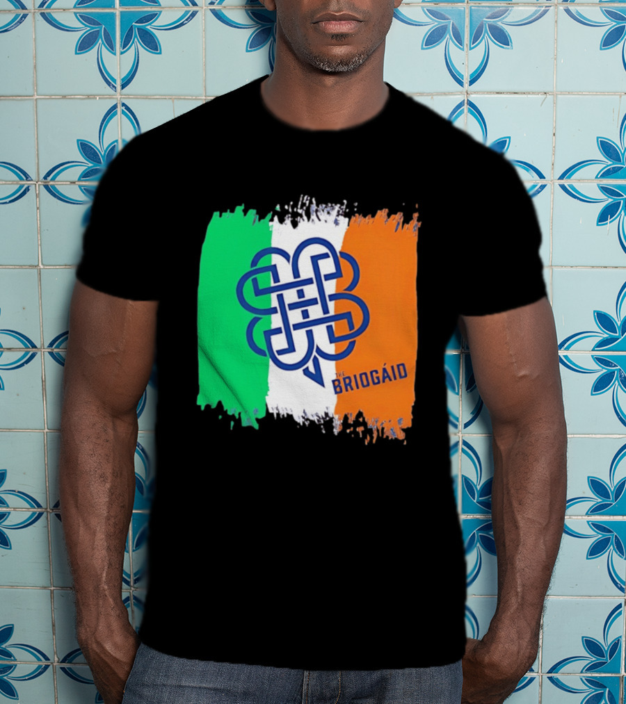 The Briogaid Irish Flag Celtic Knot Clover Ireland Shamrock T-Shirt