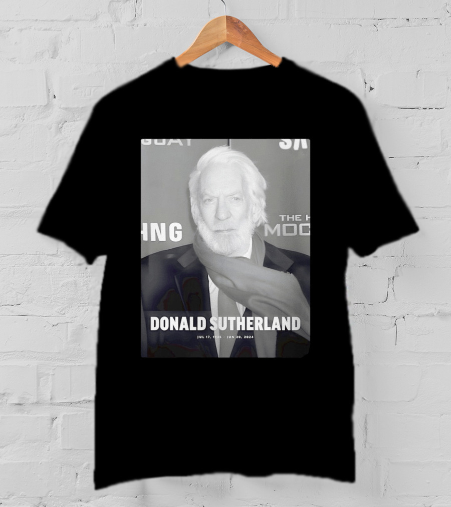 Donald Sutherland 1935 2024 Memorial T-Shirt