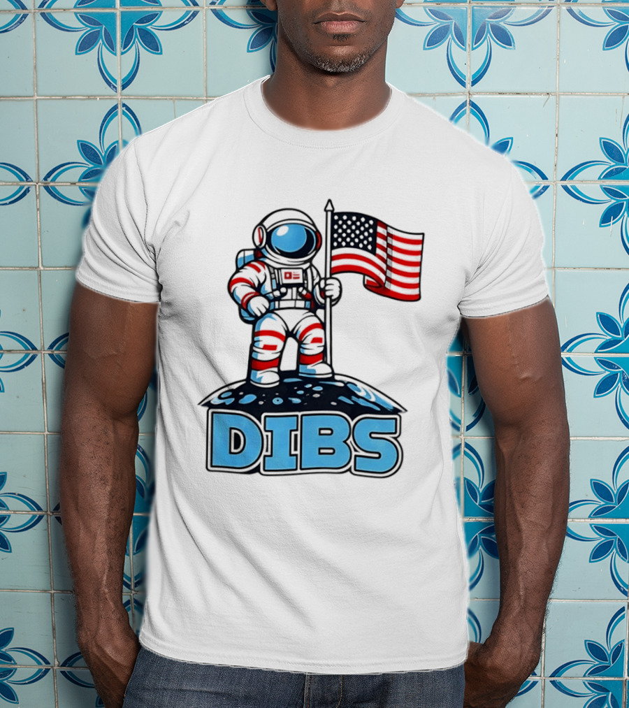USA Dibs On The Moon Astronaut Space American Flag T-Shirt
