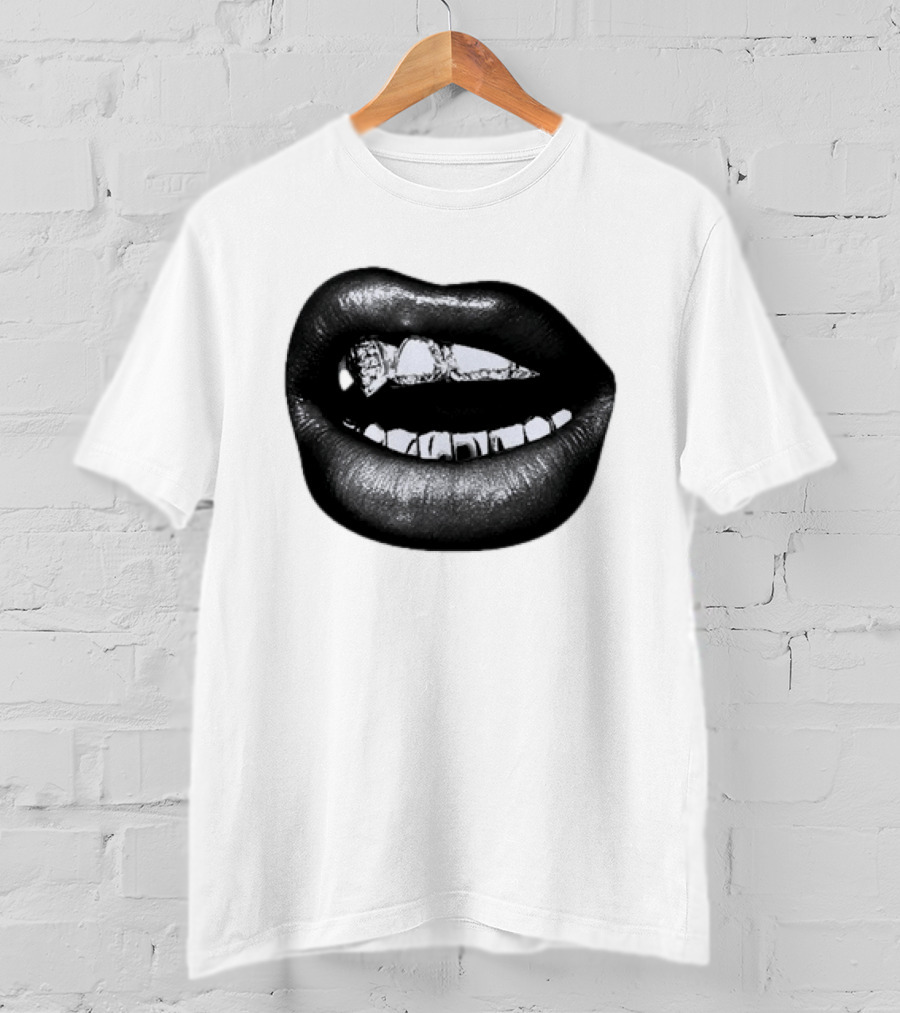 Dallas Cowboys Cheerleaders Black & White Lips Kevin Ozowski T-Shirt