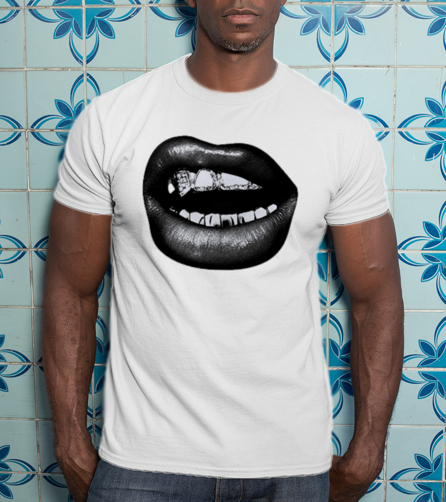 Dallas Cowboys Cheerleaders Black & White Lips Kevin Ozowski T-Shirt