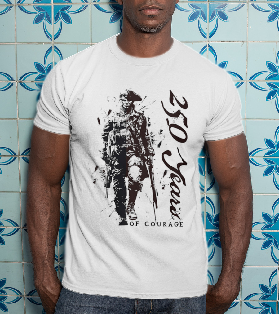 250 Years Of Courage Revolutionary War Soldier With Musket T-Shirt