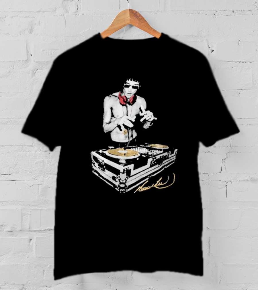Robert Downey Jr Bruce Lee DJ Kung Fu Red Headphones T-Shirt