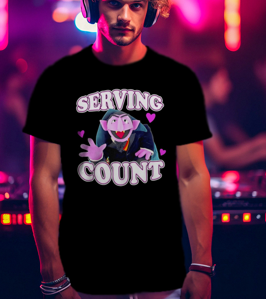 Serving Count Von Count Heart Purple Love T-Shirt