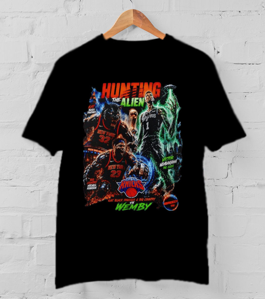 Hunting The Alien KAT Black Panther New York Knicks Mitchell Robinson Vs Wemby Victor Wembanyama T-Shirt