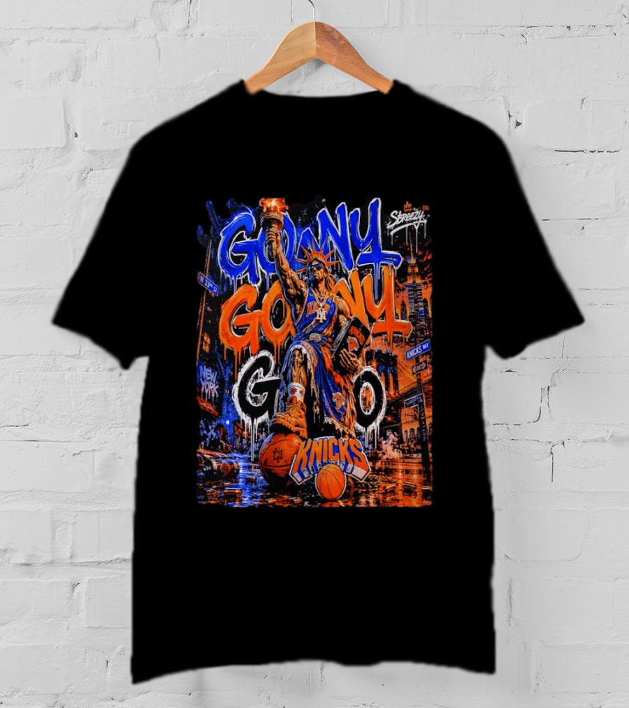 GO NY GO NY GO Knicks Basketball Statue Street T-Shirt
