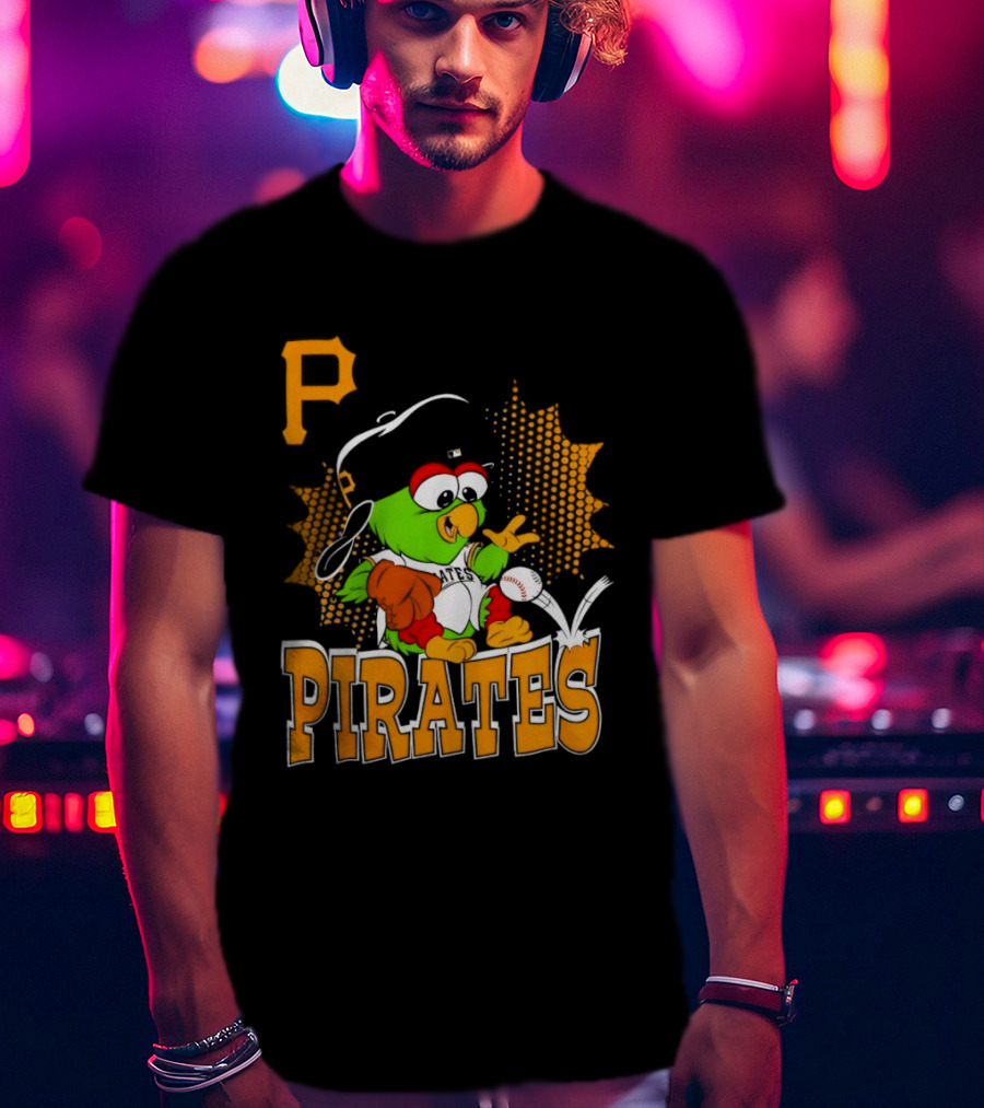 P Pittsburgh Pirates MLB Team Parrot Baseball T-Shirt