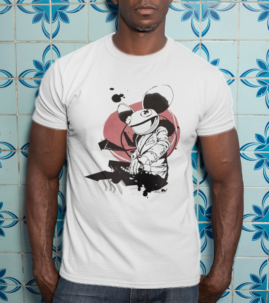 Deadmau5 DJ Music Icon With Pink Circle And Black Abstract T-Shirt
