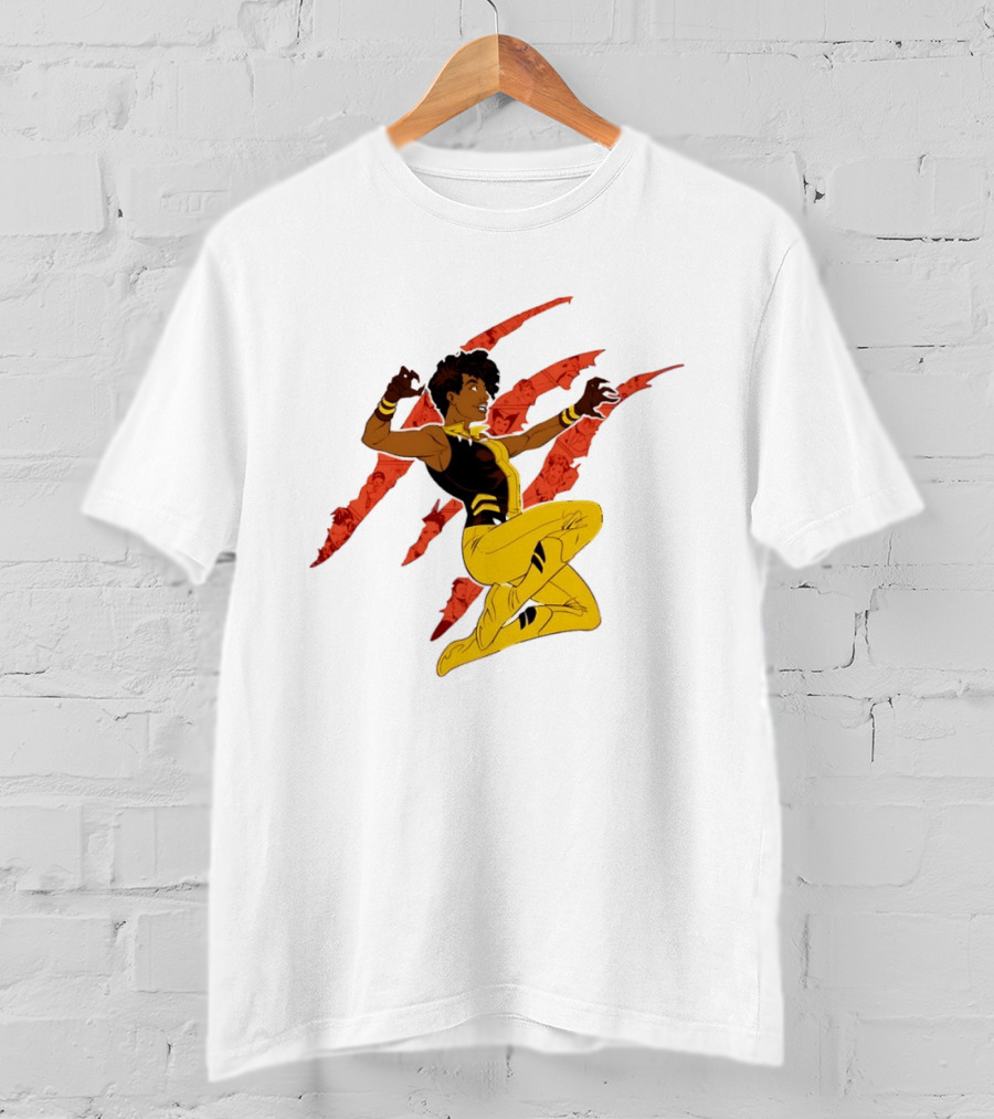 Superhero Vixen DC Comics Heroic Action Scratches T-Shirt
