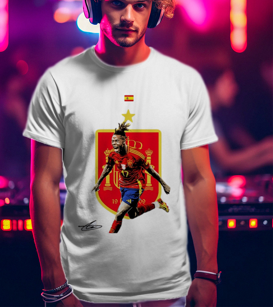 Nico Williams España Número 19 Escudo De La Selección Española Flag T-Shirt