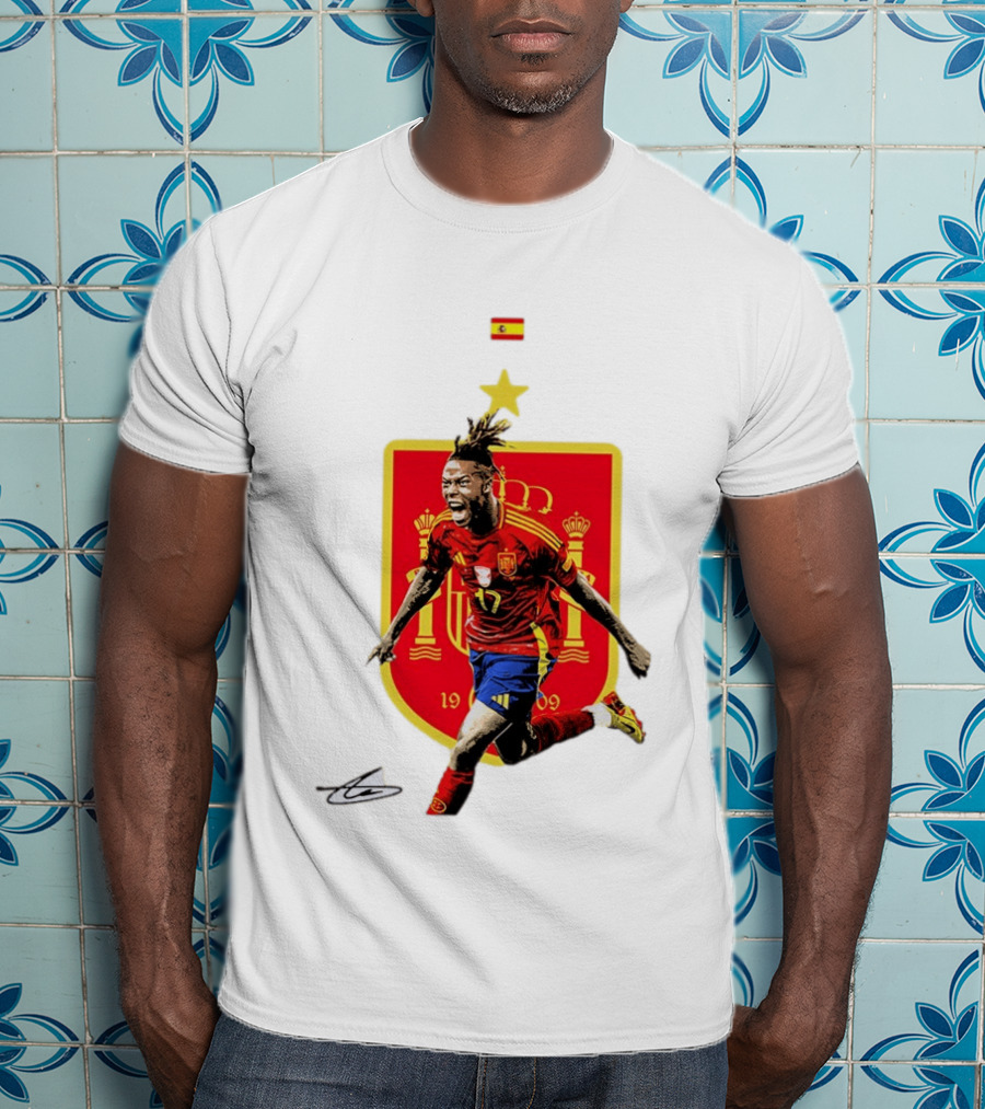 Nico Williams España Número 19 Escudo De La Selección Española Flag T-Shirt