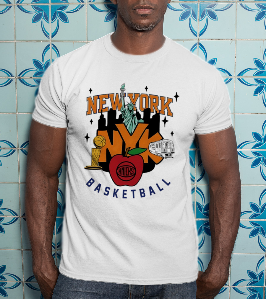 New York Knicks NYK Big Apple Basketball Statue Subway Skyline T-Shirt