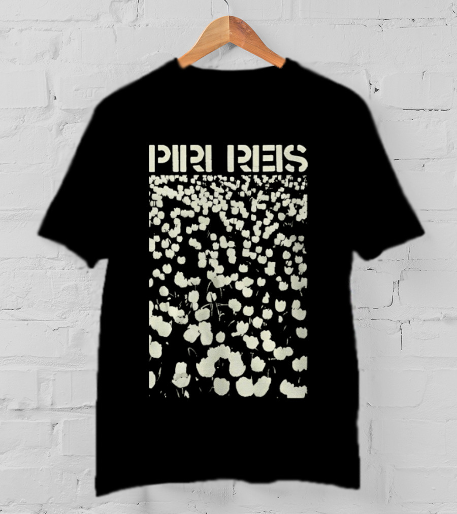 Piri Reis Tulip Flower Field Botanical Nature T-Shirt