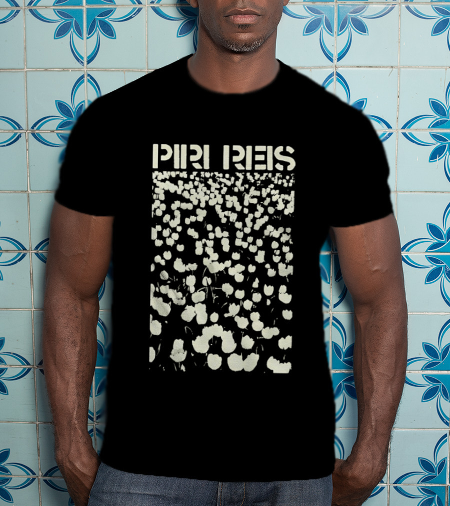 Piri Reis Tulip Flower Field Botanical Nature T-Shirt